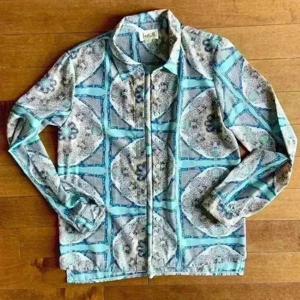 I.D.S. | Vintage  paisley blue white orange pattern button down size 6 (small) - Picture 4 of 4